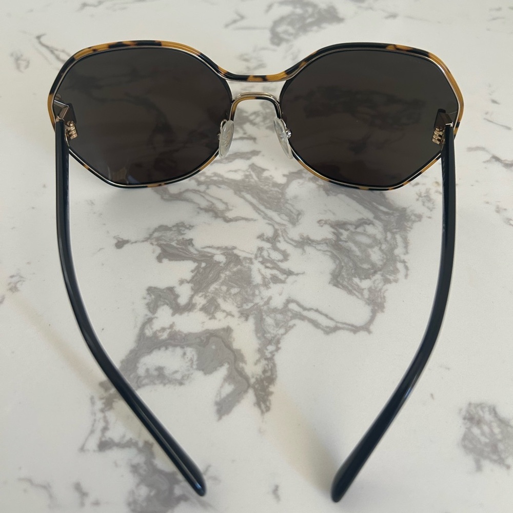 Prada Tortoise Shell Oversized Sunglasses - Picture 2 of 4